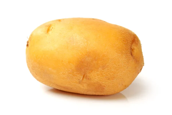 Potatis på vit bakgrund — Stockfoto