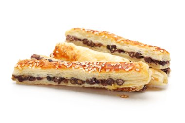 simit beyaz zemin üzerine yapışır.