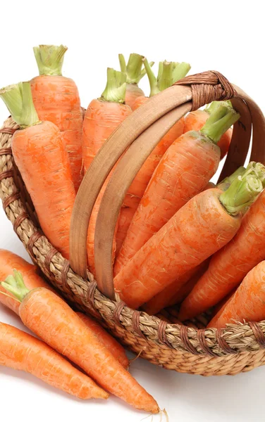 Carota fresca su fondo bianco — Foto Stock