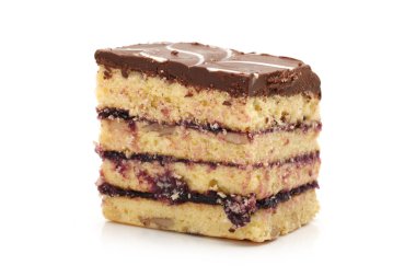 Beyaz arka plan üzerinde izole lezzetli kek