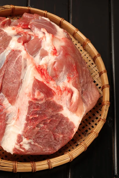 新鮮な生の豚肉 — ストック写真