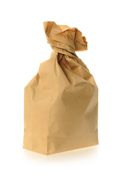 Beyaz arkaplanda kağıt torba — Stok fotoğraf