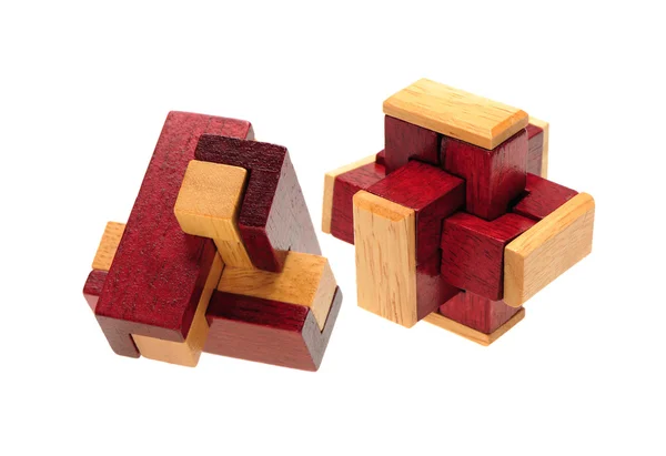 Drewniane puzzle na białym tle — Zdjęcie stockowe