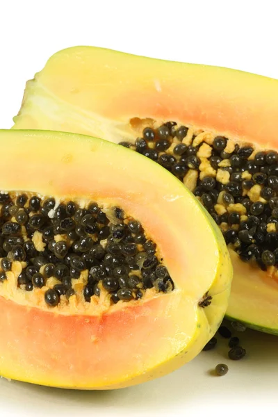 Yarısı da dilimlenmiş papaya meyve — Stok fotoğraf