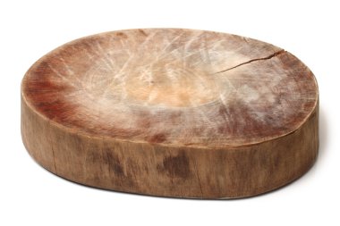 Beyaz arka plan üzerinde izole bıçak ile kesme tahtası