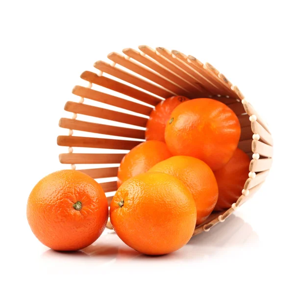 Fruit orange sur fond blanc — Photo