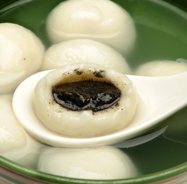 Çin yapışkan pirinç topu