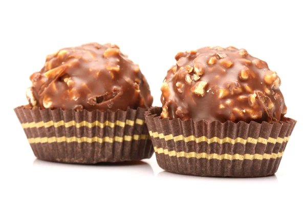 Caramelo de chocolate sobre fondo blanco —  Fotos de Stock
