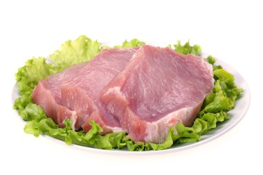 pişmemiş domuz eti