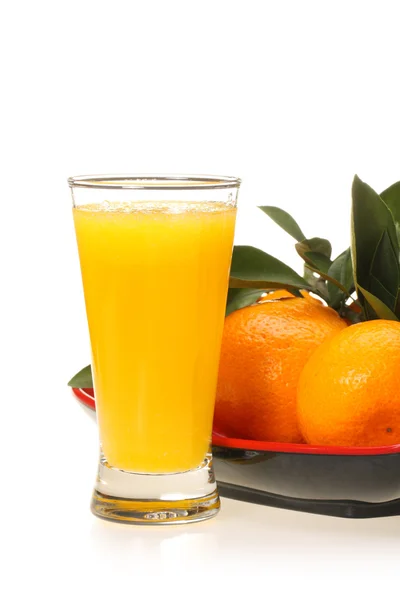 Полный апельсиновый сок — стоковое фото