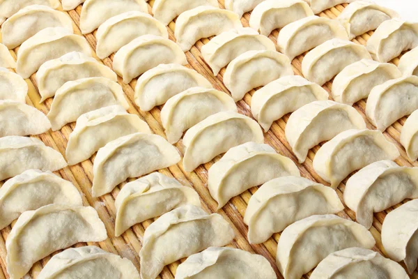 Frische handgemachte chinesische Knödel — Stockfoto