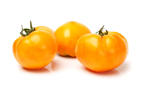 Свежие жёлтые томаты — стоковое фото