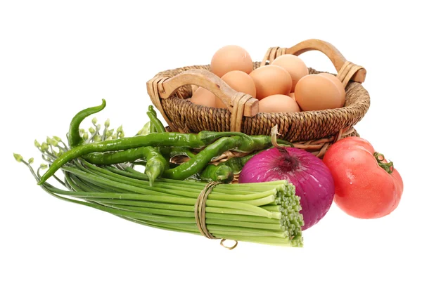 Яйца и овощи — стоковое фото