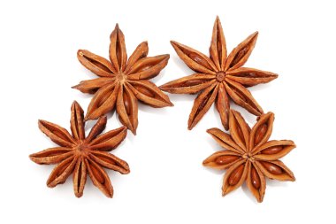 yıldız anasonu beyaz arkaplanda izole edildi