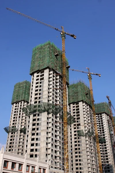 Crane and building construction site — Stock Photo, Image