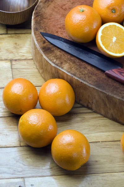 Snijden oranje — Stockfoto