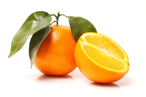 一半的橙 — 图库照片