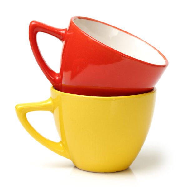 разноцветные чашки
