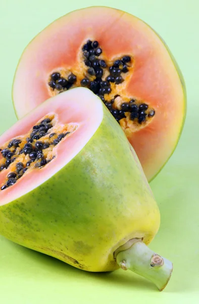 Cutted papaya — Stock Photo, Image