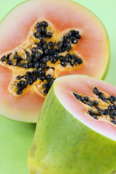 Papaya cortada — Foto de Stock