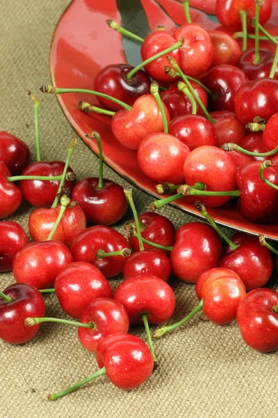 Cerezas rojas — Foto de Stock