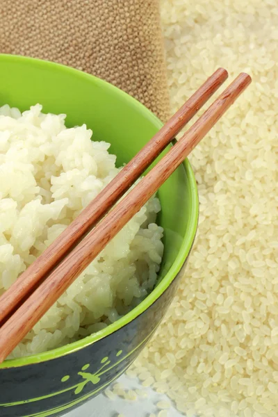 Ris i skål — Stockfoto