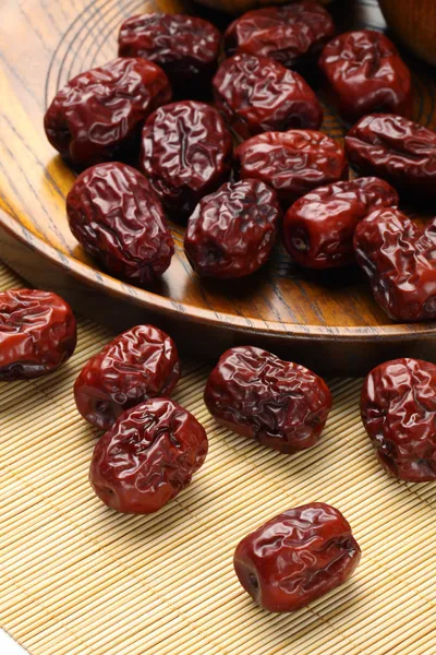 Dates rouges dans la plaque — Photo