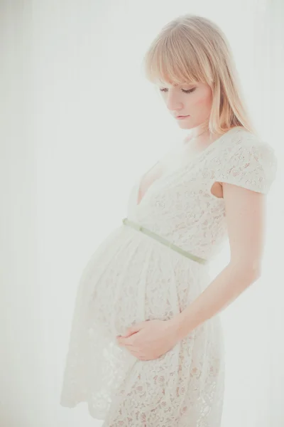 Piękne kobiety w ciąży — Zdjęcie stockowe