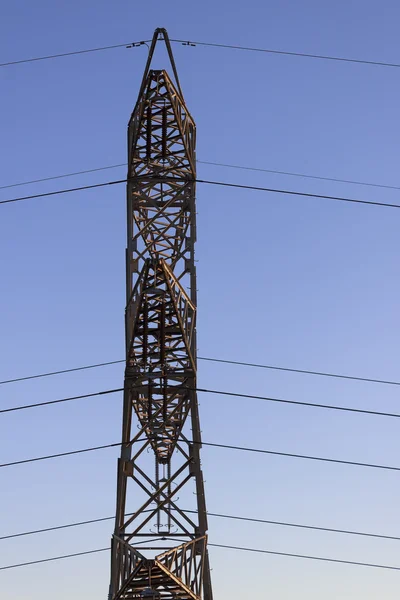 Torre elétrica — Fotografia de Stock