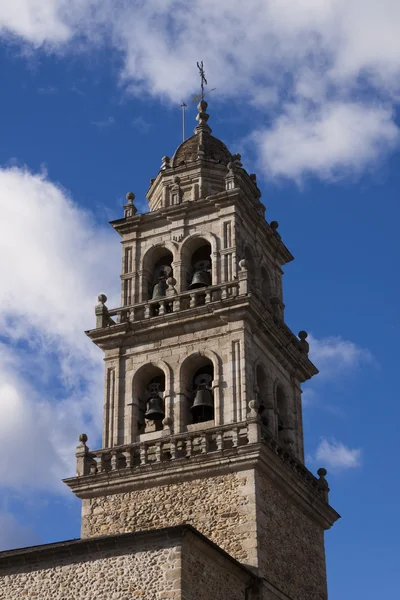 Енсіна церковні вежі в ponferrada — стокове фото