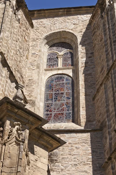 Stained glass window in Collegiate Church of Santa Maria — Stock Photo, Image