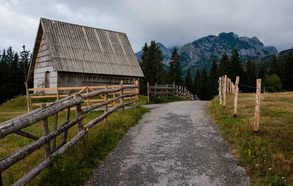 Karadağ Durmitor Ulusal Parkı Ndaki Bosaca Köyü — Stok fotoğraf