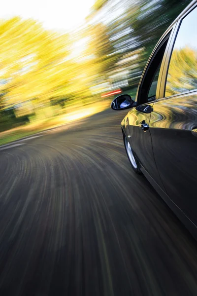 hız sedan yan görünüm