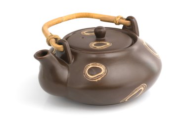 izole Çin kil çaydanlık