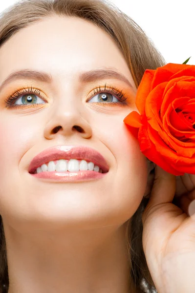 Hermosa mujer con rosa —  Fotos de Stock