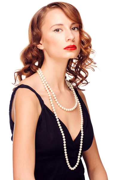 Femme avec collier de perles — Photo