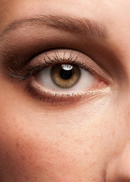 Ojo de mujer con maquillaje —  Fotos de Stock