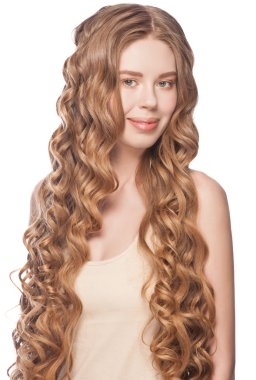 uzun kıvırcık saçlar