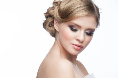 makyaj ve saç modeli ile kız