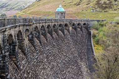baraj, büyük yapı.