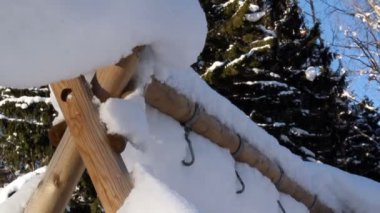 üçgen bir kutup Kancalı