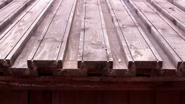 Un tetto di tegole di legno da un castello — Video Stock