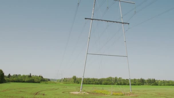 Postes metálicos eléctricos — Vídeos de Stock