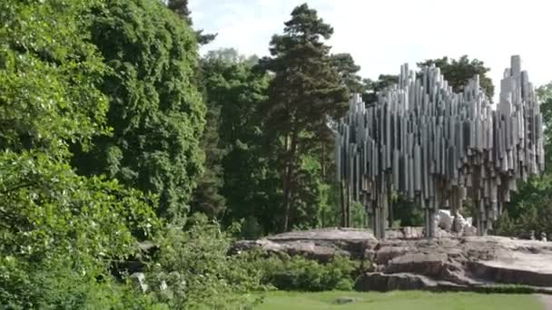 Een sibelius monument in het park fs700 odyssey 7q — Stockvideo