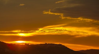 Sunset mountain dizi