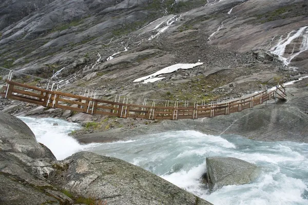 Small bridge over a river — Stock Photo, Image