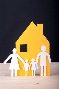 beyaz kağıt zinciri aile