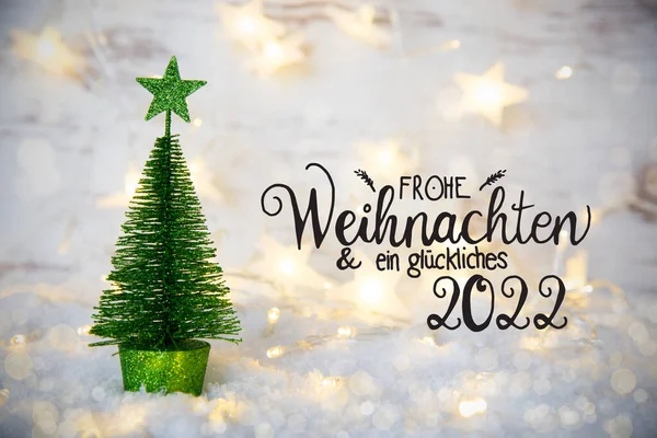 Groene kerstboom, Lichten, Ster, Sneeuw, Glueckliches 2022 — Stockfoto
