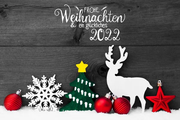 Ornamento, Neve, Albero, Palla rossa, Glueckliches 2022 significa felice 2022 — Foto Stock