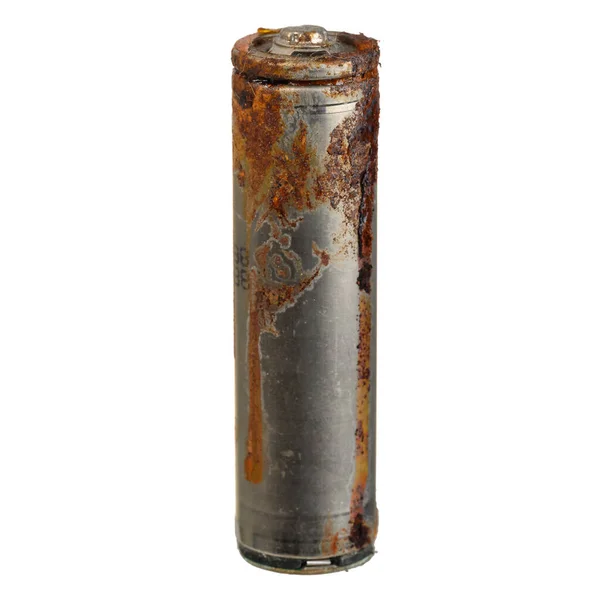 Bateria Velha Oxidada Isolada Fundo Branco — Fotografia de Stock